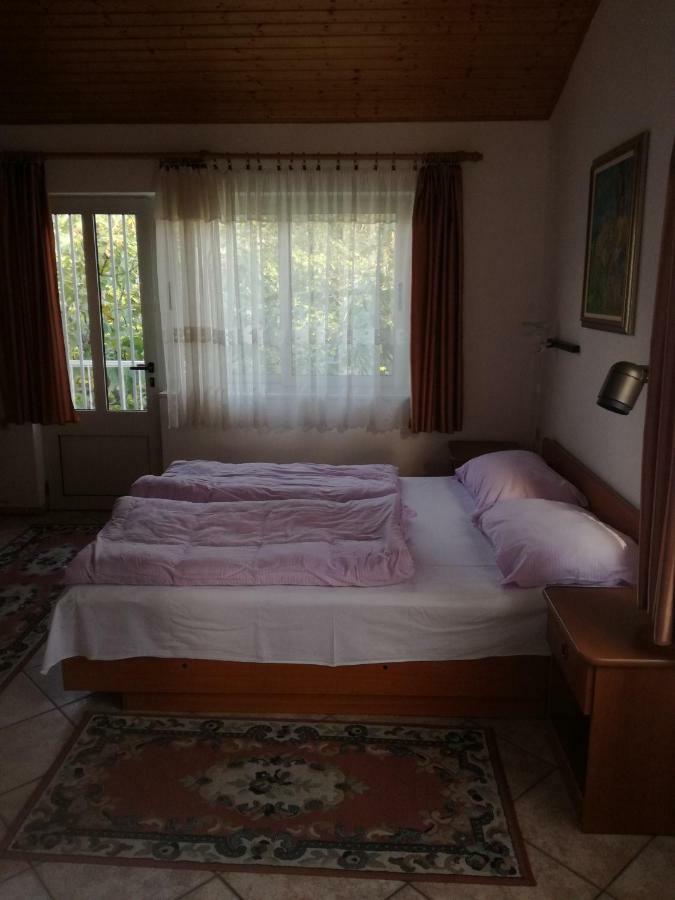 Apartmani Marijana Selce Exterior photo